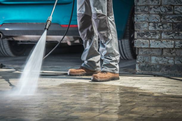 Best Pool Deck Cleaning  in Placentia, CA